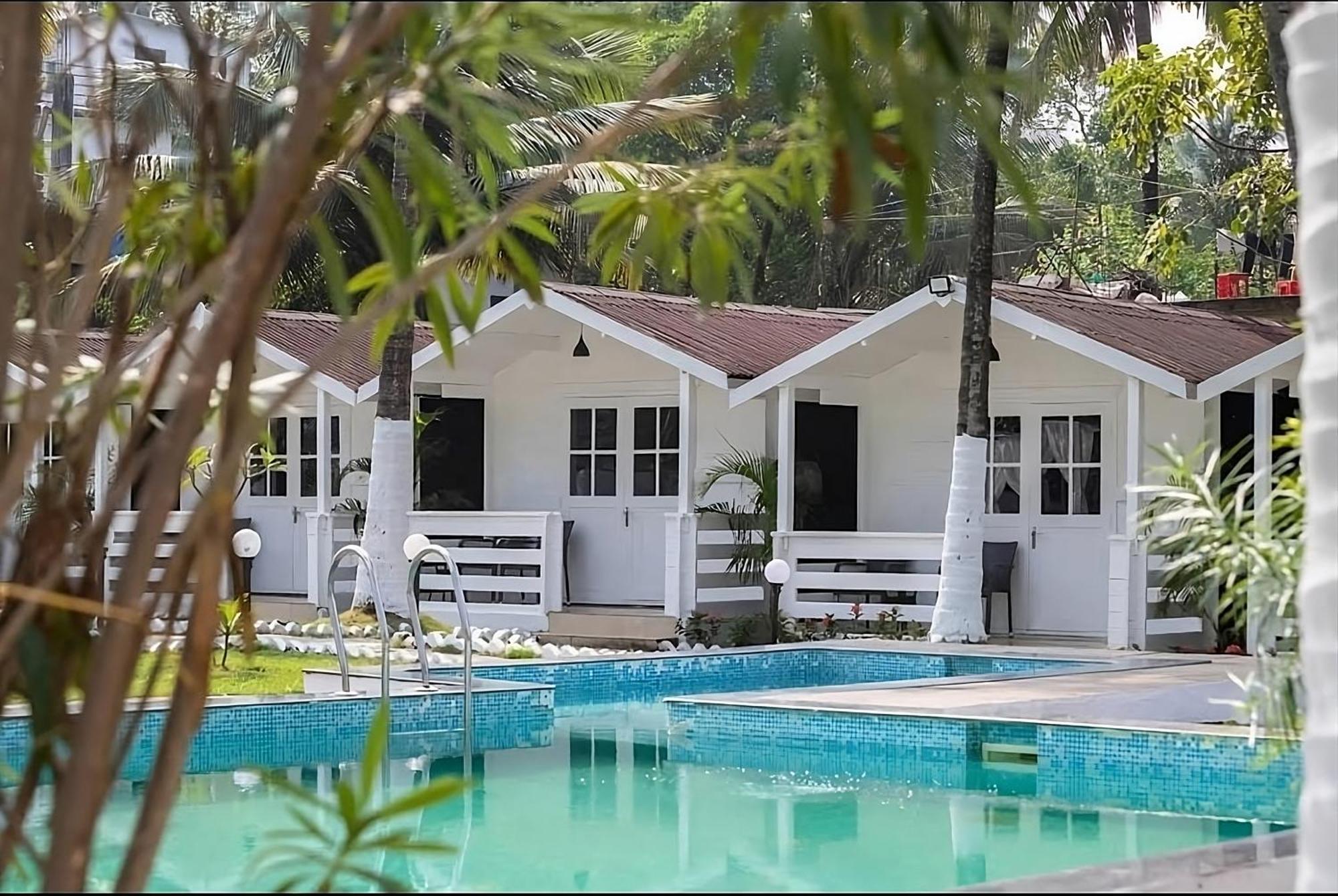 Seabliss Cottages Morjim Exterior foto